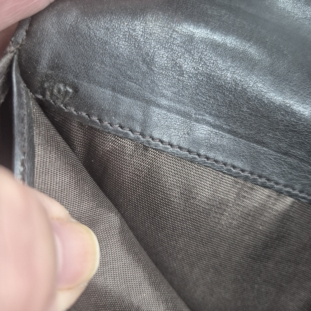 Miu Miu authentic wallet in brown alligator embossed leather - Picture 14 of 14